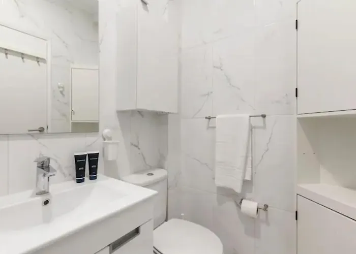 Beautiful 1 Bedroom Near Benfica Apartamento Lisboa