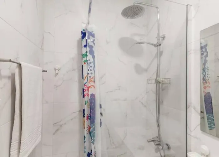 Beautiful 1 Bedroom Near Benfica *