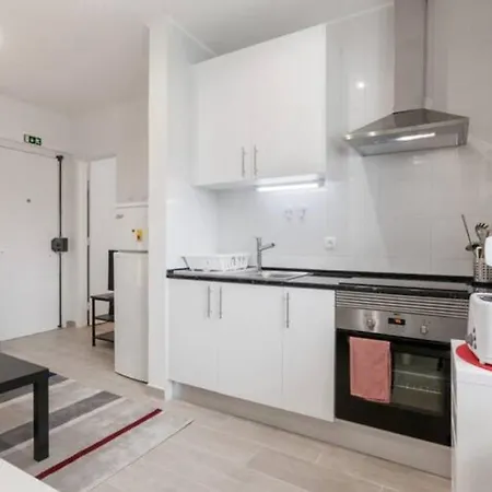 Beautiful 1 Bedroom Near Benfica Apartman Lisboa