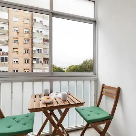 Beautiful 1 Bedroom Near Benfica Lisbon