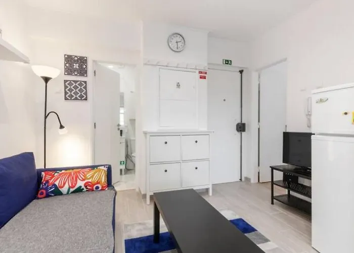 Beautiful 1 Bedroom Near Benfica Lisboa