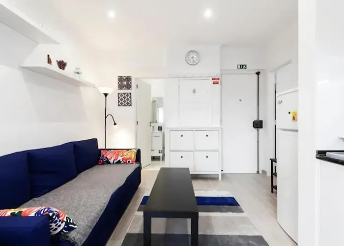 Beautiful 1 Bedroom Near Benfica *