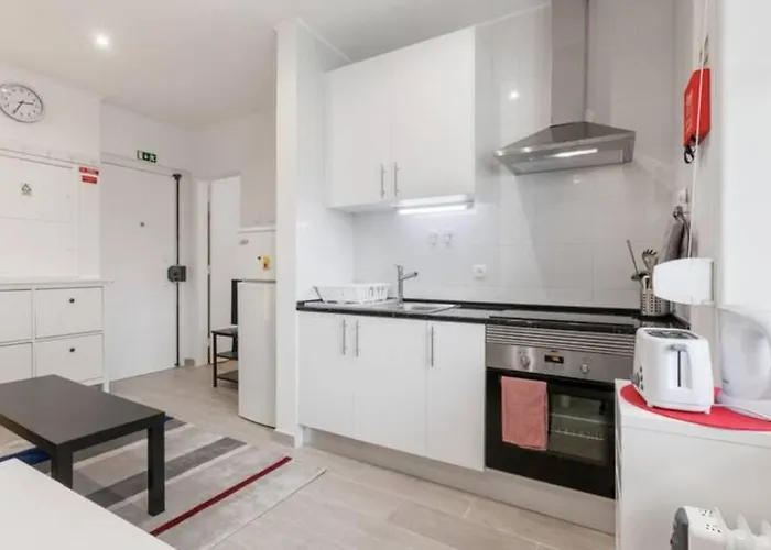 Beautiful 1 Bedroom Near Benfica Apartment Lisbon